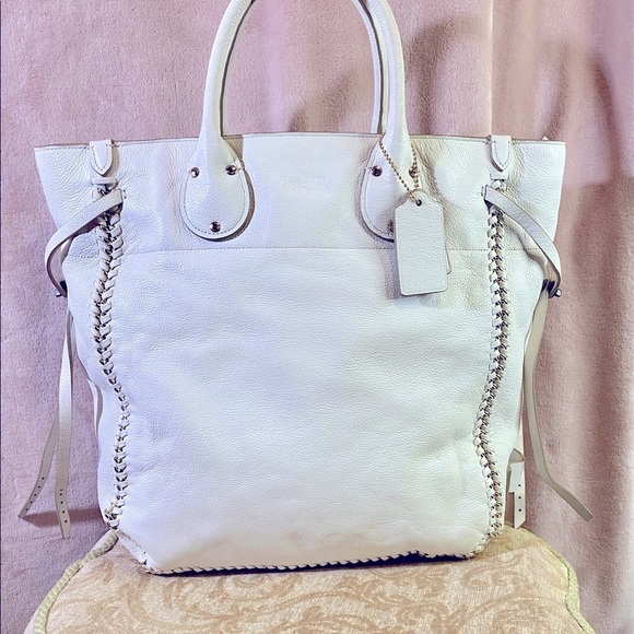 Coach Handbags - Coach whipstitched chalk leather tote/bag. Darling